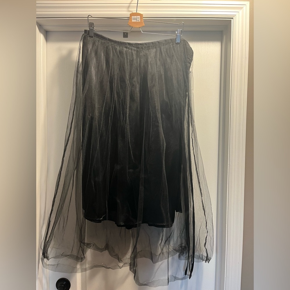Hot Topic Morbid Threads goth skirt